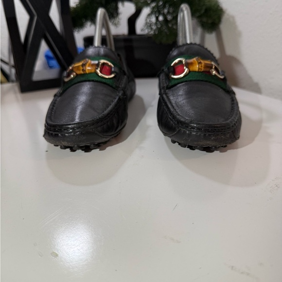 Gucci Black Leather Loafers with Red and Green Detail main image 6